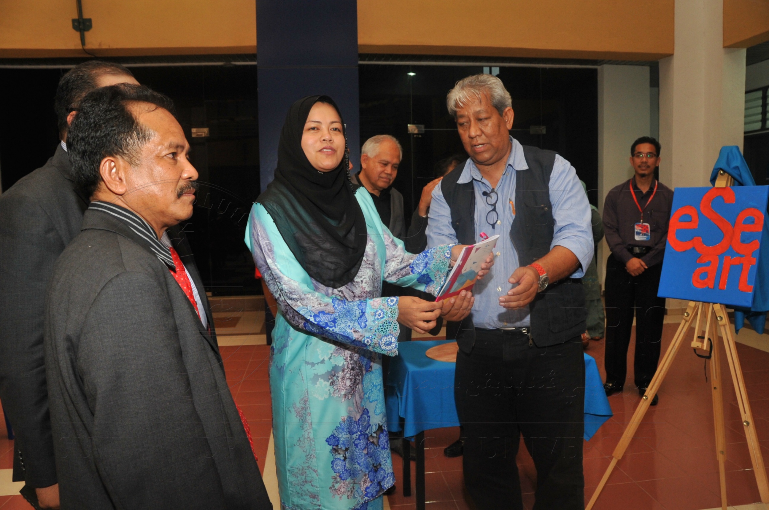 PRO15 173 ESE HAS 2383